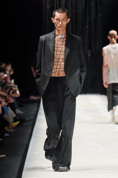 Look 29